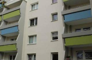 Wohnung mieten in 63452 Hanau, Schön geschnittene 2-Zimmer-Wohnung mit Balkon, frei ab sofort (Einbauküche nach Absprache)