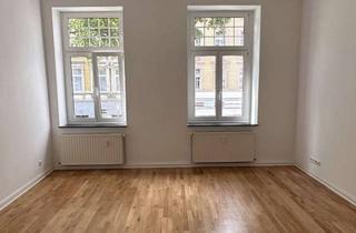 Wohnung mieten in 40219 Unterbilk, Lorettostraße - schöne Altbauwohnung mit großem Balkon auf der Beletage