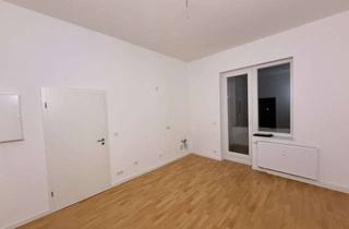 Wohnung mieten in Niebuhrstr. 23, 45144 Frohnhausen, Moderne und renovierte ein Raum-Wohnung mit Balkon
