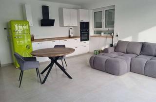 Wohnung mieten in Am Kies 21, 35460 Staufenberg, Luxuriöse 3-Zimmer Erdgeschosswohnung mit Balkon in Staufenberg