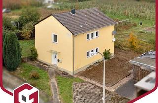 Haus kaufen in 53340 Meckenheim, *Gebotsverfahren!* Preisgünstiges Zweifamilienhaus auf Erbpachtgrund mit Sanierungsbedarf in Ersdorf