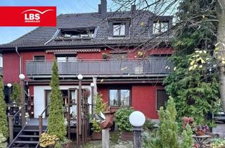 Haus kaufen in 46145 Sterkrade-Mitte, Vielseitiges 3-Familienhaus- Ideal für Mehrgenerationen & Vermietung