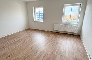 Wohnung mieten in 39106 Magdeburg, Helle 70 m² 2-Zimmer Dachgeschosswohnung in Uninähe