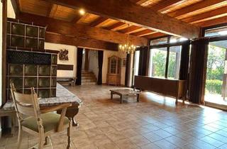 Haus kaufen in 97711 Maßbach, Maßbach - Viel Raum zum Leben - Zweifamilienhaus mit Nebengebäude auf großem Grundstück in ruhiger Randlage von Maßbach