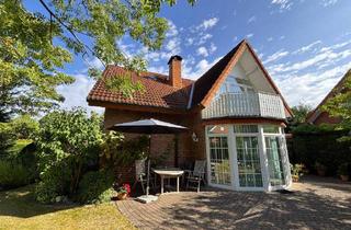 Haus kaufen in 32791 Lage, Lage - == Stadtnah Wohnen in ruhiger Sackgasse - Idyllisches EFH in Ehrentrup ==