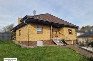 Einfamilienhaus kaufen in 56414 Dreikirchen, Dreikirchen - Großzügiges Einfamilienhaus im Bungalowstil in Ortsrandlage zwischen Montabaur und Limburg!