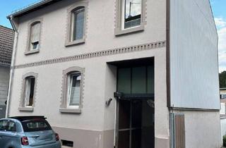 Einfamilienhaus kaufen in 64367 Mühltal, Mühltal / Nieder-Beerbach - Einfamilienhaus in zentraler Lage : Modernisiert, Wohnküche, Kamin, Dachboden, Garten mit Remise