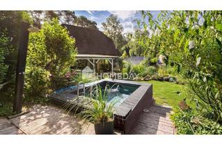 Haus kaufen in 16359 Biesenthal, Biesenthal - Elegantes Zuhause mit Gartenparadies - 4 Zimmer, zwei Terrassen, Garten, Kamin, Pool und Carport