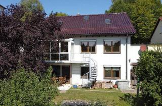 Einfamilienhaus kaufen in 96450 Coburg, Coburg - Einziehen und Wohlfühlen: Gepflegtes EFH im Coburger Süden mit idyllischem Garten