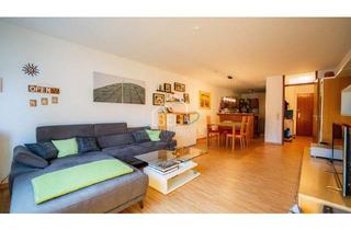 Wohnung kaufen in 70771 Leinfelden-Echterdingen, Leinfelden-Echterdingen - Großzügige 2-Zimmer-Wohnung mit Balkon und Tiefgaragenstellplatz