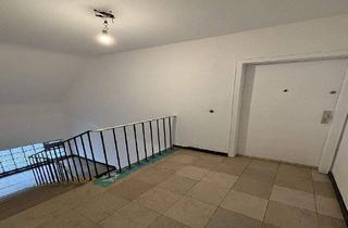 Wohnung kaufen in 40239 Düsseldorf, Düsseldorf - *Belle Etage* in DüsseltalMörsenbroich - renovierte und bezugsfertige 3 Zi. ETW !