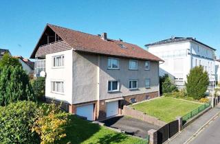 Haus kaufen in 34128 Kassel, Kassel - Großes Zweifamilienhaus mit Potenzial für Neubau in Kassel-Harleshausen!