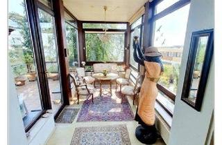 Wohnung kaufen in 65191 Wiesbaden, Wiesbaden - DIE MONDÄNE Lage in Sonnenberg, mit riesigen Balkon, 2,5 Zi. ETW inkl. Stellplatz