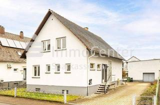 Einfamilienhaus kaufen in 76344 Eggenstein-Leopoldshafen, Eggenstein-Leopoldshafen - Großes Grundstück, viel Potenzial: Ihr neues Zuhause in Eggenstein