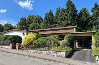 Haus kaufen in 66849 Landstuhl, Landstuhl - Wohnhaus in ruhiger Randlage mit großem Grundstück