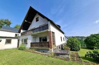 Haus kaufen in 56457 Westerburg, Westerburg - Schnäppchenpreis und Top-Lage! Sanierungsbedürftiges Haus mit 2 Wohnungen, Nebengebäude und schönem Grundstück in ruhiger und dennoch zentraler Lage!