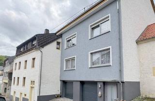 Mehrfamilienhaus kaufen in 54669 Bollendorf, Bollendorf - Großzügiges Mehrfamilienhaus mit Altbaucharme in direkter Grenznähe zu Luxemburg!