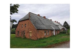 Haus kaufen in 17139 Malchin, Malchin - Grundstück mit Haus in der Mecklenburgischen Seenplatte