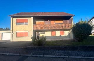 Einfamilienhaus kaufen in 74747 Ravenstein, Ravenstein - Einfamilienhaus mit Doppelgarage und Garten