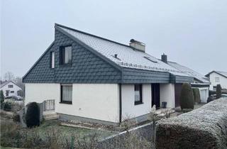 Einfamilienhaus kaufen in 86732 Oettingen, Oettingen in Bayern - Freistehendes Einfamilienhaus mit großem Garten