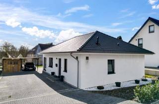 Haus kaufen in 32694 Dörentrup, Dörentrup - Ebenerdig wohnen - KfW 55 Bungalow in Dörentrup-Hillentrup