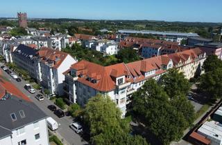 Wohnung kaufen in 18055 Stadtmitte, Teileigentumsfläche mit viel Potenzial im Souterrain