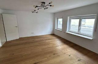 Wohnung kaufen in Mimmingerstr., 94491 Hengersberg, Modernisierte 2 Zimmer Wohnung im Zentrum von Hengersberg