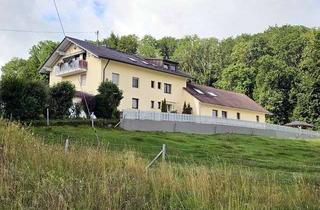 Wohnung kaufen in 87653 Eggenthal, "Bayersried/Eggenthal: ruhige Wohnung im 1 OG, 4 ZI, 105 m2, großer Balkon inkl. 2 Garagen,