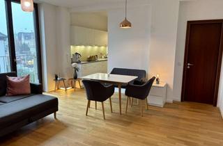 Wohnung mieten in Richard-Wagner-Straße, 93055 Ostenviertel, großzügige lichtdurchflutete 2,5 Zi. Wohnung in Regensburg-Ostenviertel