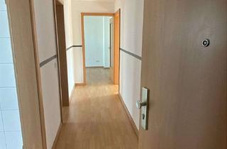 Wohnung mieten in Dieckerstr. 126, 46047 Schlad, 3-Zimmer-Dachgeschoss-Wohnung zu vermieten