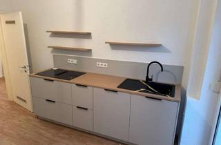 Wohnung mieten in Eupener Straße 19, 52066 Aachen, Helle Frisch Renovierte 2 Zimmer Wohnung mit Balkon und Gartennutzung