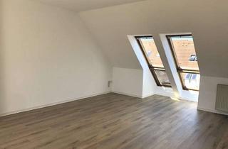 Wohnung mieten in Am Park 4b, 08412 Werdau, Dachgeschosswohnung mit Balkon, Einbauküche und TG-Stellplatz!
