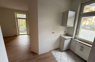 Wohnung mieten in Prof.-Dr.-Friedrich-Schneider-Straße, 07973 Greiz, Schöne, kleine 2-Raum-Wohnung mit kleiner EBK und Balkon in Greiz (WE9)