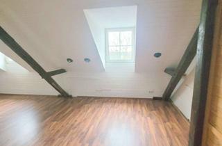 Wohnung mieten in St. Töniser Straße, 47803 Kempener Feld/Baakeshof, Gemütliche 1-Zimmer Wohnung im Dachgeschoss