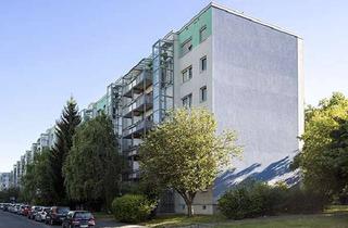 Wohnung mieten in Boxberger Str., 01239 Prohlis-Süd, Wir sanieren für Sie: 3-Zimmerwohnung mit Balkon im 1.OG!