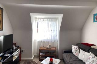 Wohnung mieten in Eisenhammerweg, 61440 Oberursel, Gemütliche Dachgeschosswohnung mit Schrägen