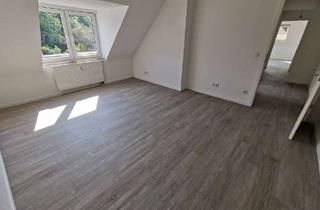 Wohnung mieten in Roßheidestr. 111, 45968 Gladbeck, Ein tolles Wohngefühl: günstige 3-Zi.-Dachgeschosswohnung