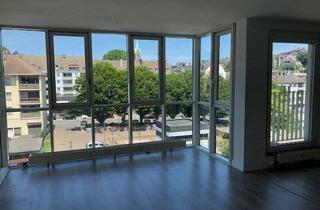 Wohnung mieten in Karlsplatz 11, 42105 Elberfeld, Sehr schöne helle 2-Zimmer-Wohnung mit tollem Ausblick! Einziehen & wohlfühlen!