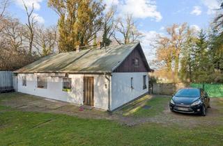 Haus kaufen in 14662 Friesack, Charmanter Bungalow auf ca. 867 m² Grundstück in Top-Lage von Friesack