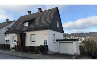 Einfamilienhaus kaufen in 58809 Neuenrade, Einfamilienhaus mit Garage und großem Grundstück - Genießen Sie den unverbaubaren Blick über Neuenra