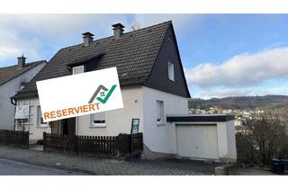Einfamilienhaus kaufen in 58809 Neuenrade, Einfamilienhaus mit Garage und großem Grundstück - Genießen Sie den unverbaubaren Blick über Neuenra