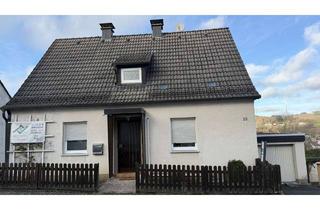 Einfamilienhaus kaufen in 58809 Neuenrade, Einfamilienhaus mit Garage und großem Grundstück - Genießen Sie den unverbaubaren Blick über Neuenra