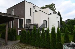 Doppelhaushälfte kaufen in 22393 Sasel, Top vermietete Doppelhaushälfte in ruhiger Lage