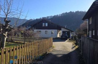 Haus kaufen in 83088 Kiefersfelden, Sonnig und ruhig- seltenes und grundsolides Ein- oder Zweifamilienhaus für individuelles Wohnen!