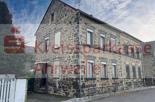 Einfamilienhaus kaufen in 56653 Wassenach, Charmantes Einfamilienhaus mit großem Grundstück!