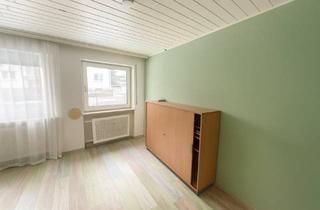 Mehrfamilienhaus kaufen in 90547 Stein, Mehrfamilienhaus mit 3 Wohneinheiten - Top Lage in Stein, Massivbaugaragen, Garten und Balkon