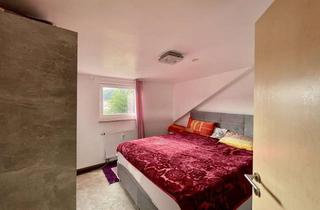 Haus kaufen in 92331 Parsberg, Solide Kapitalanlage: Dreifamilienhaus mit guter Lage in Parsberg