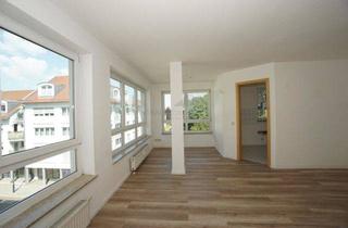 Wohnung mieten in Spiegelstraße 21, 08056 Zwickau, Sonnige 3-Raum-Wohnung an der Lutherkirche