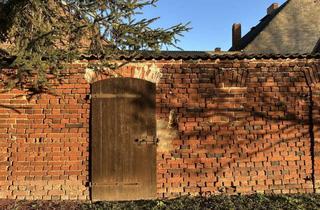 Haus mieten in 06917 Jessen, Dreiseitenhof mit Nebengebäuden auf großem Grundstück