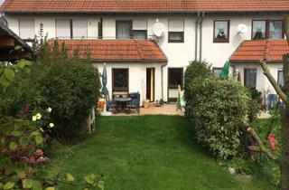 Haus mieten in Käthe-Kollwitz-Weg 2b, 61267 Neu-Anspach, Zuhause ankommen: Reihenmittelhaus mit Südterrasse, Garten & Einliegerwohnung